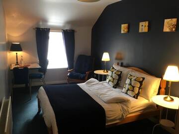 Фотографии Хостелы The Ritz Accommodation г. Киллибегс (Ирландия) №4 Фото Хостелы The Ritz Accommodation г. Киллибегс 4