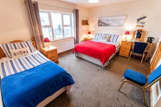 Фото Отели типа «постель и завтрак» Seawinds Bed and Breakfast г. Киллибегс